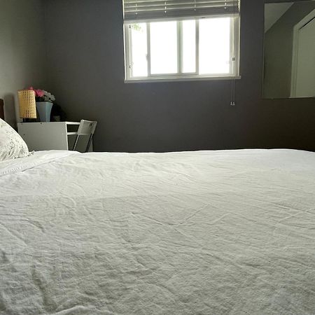 Private Room With Queen Bed In Richmond 202 מראה חיצוני תמונה