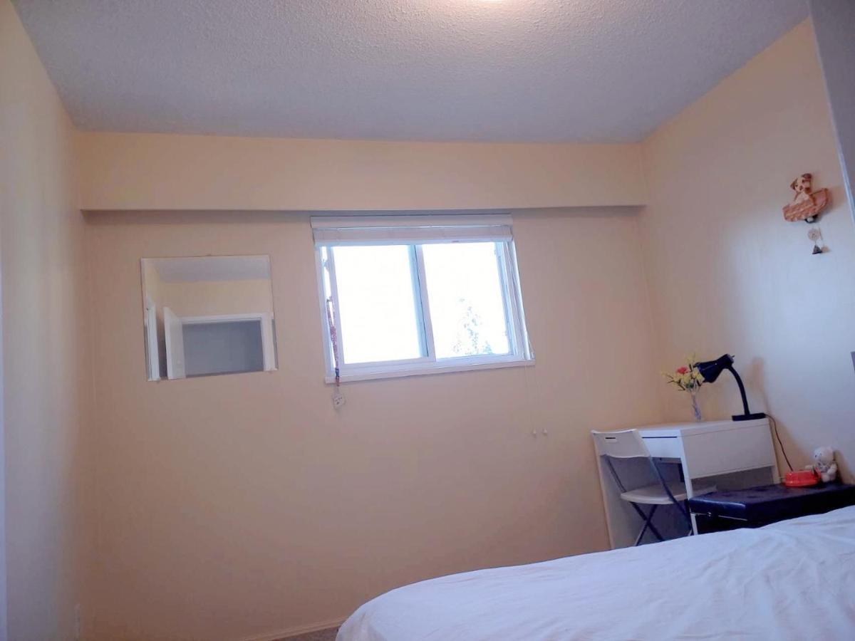 Private Room With Queen Bed In Richmond 202 מראה חיצוני תמונה